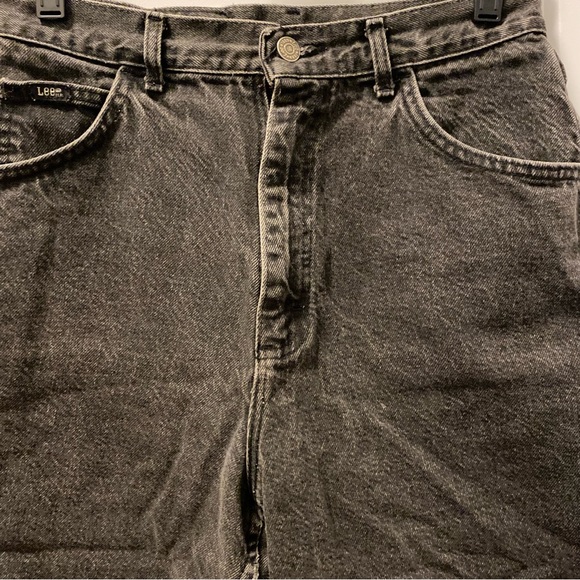 Vintage Lee Denim Shorts - Picture 4 of 13